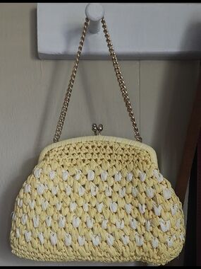 Vintage Handwoven Straw Mini Purse W/ Chain Handle 👛